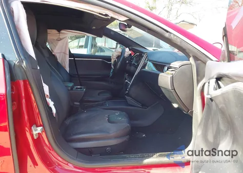 2016 Tesla Model S 60/70/75/85 z USA, uszkodzony, nr VIN 5YJSA1E13GF147194